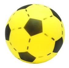 Foam voetbal geel 20 cm.